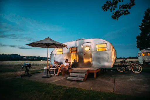 GloWood Campground Picture 5