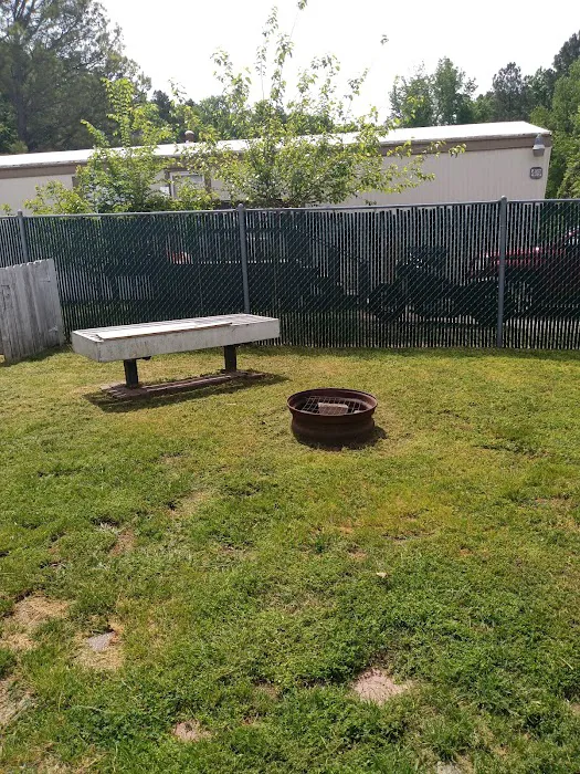 Langley Mobile Home Village Picture 3