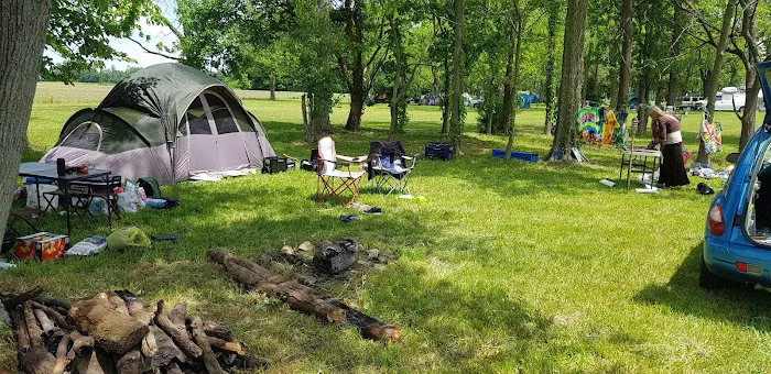 Backstage Campground Picture 4