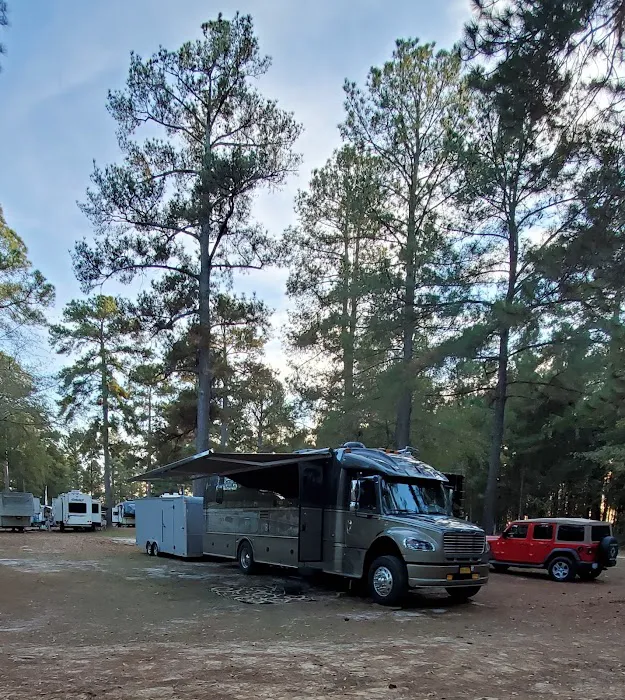 Edmund RV Park Picture 6