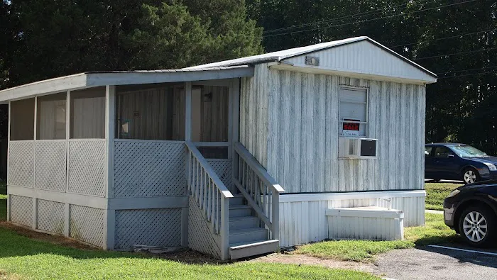 Heritage Mobile Home Park Picture 5
