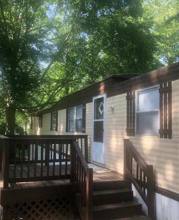 Heritage Mobile Home Park Picture 4