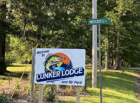 Lunker Lodge and RV Park