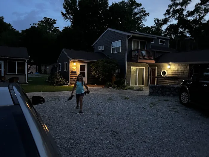 Lunker Lodge and RV Park Picture 10