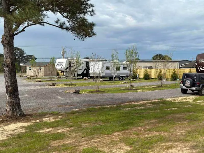 Base Camp RV Park Picture 2