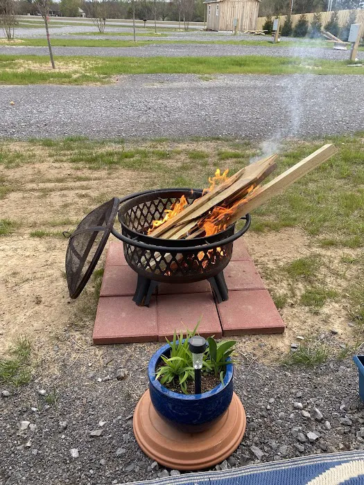 Base Camp RV Park Picture 6