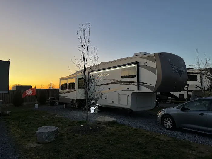 Base Camp RV Park Picture 7