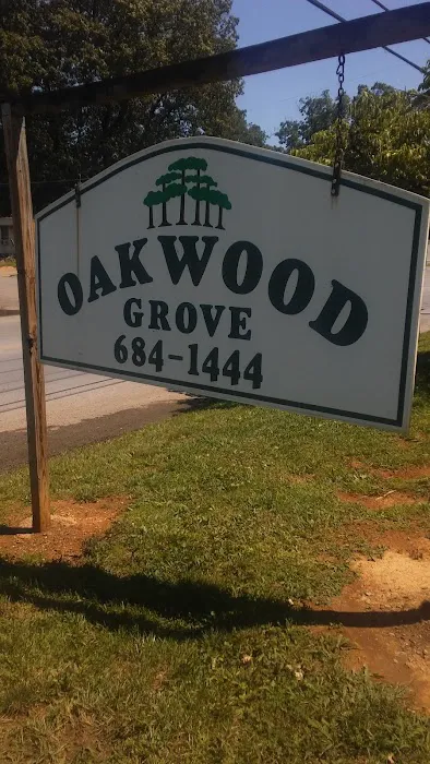 Oakwood Grove Picture 1