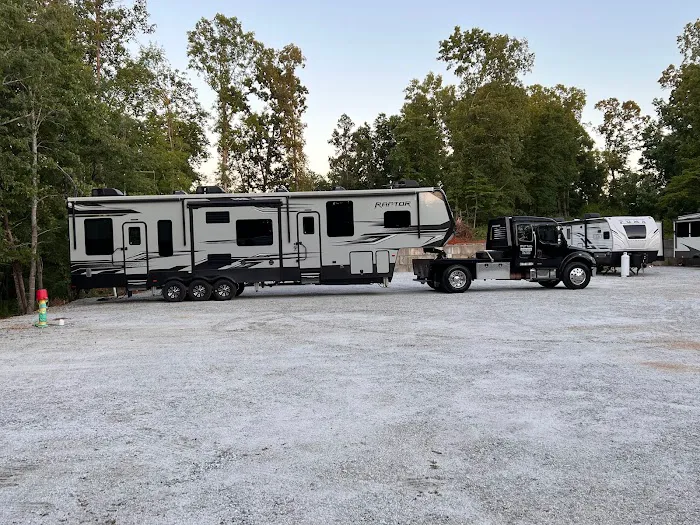 Split Rail RV Park Picture 1