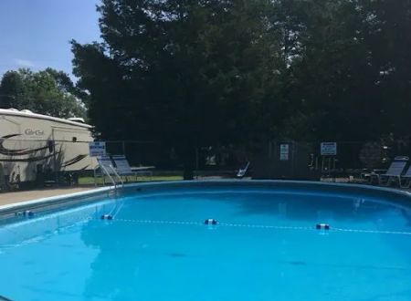 Pine Crest RV Park & Resort