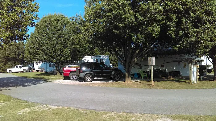 Overnight RV Park Picture 6