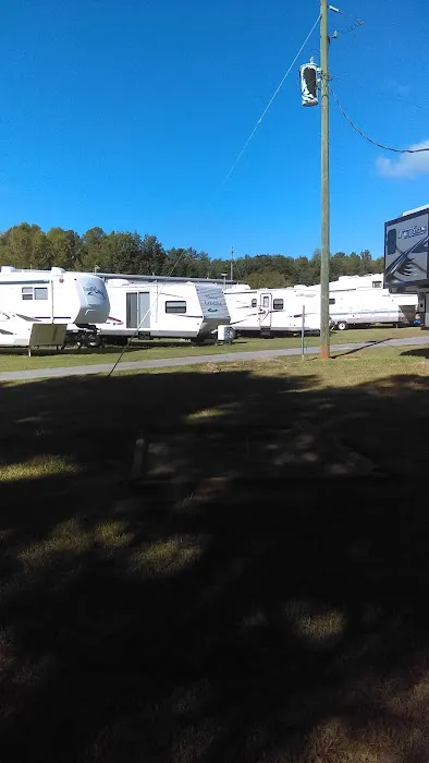 Overnight RV Park Picture 9