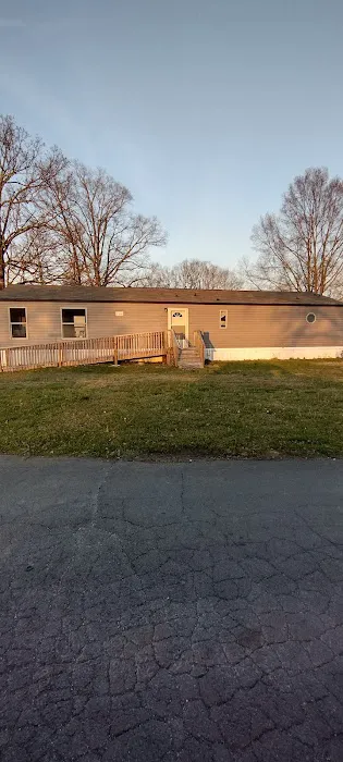Swan Lake Mobile Home Community Picture 1