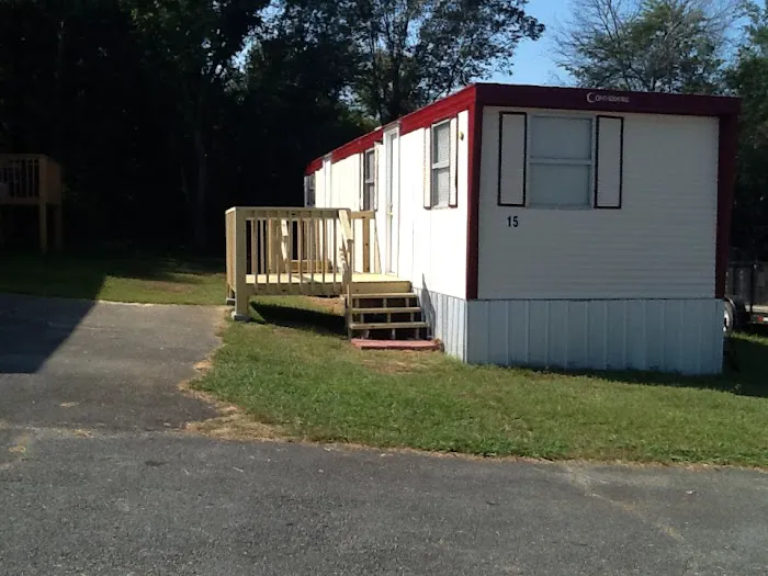 Magnolia Mobile Home Park Picture 3
