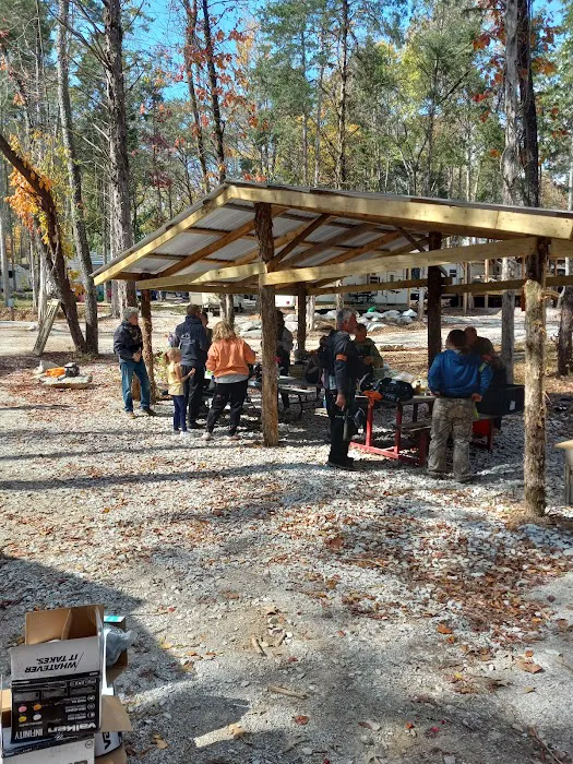 Backwoods Market And Campground Picture 8