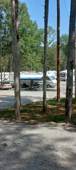 Backwoods Market And Campground Picture 7