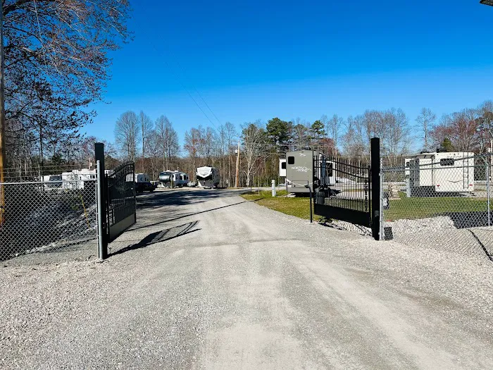 The Enclave RV Park Picture 7