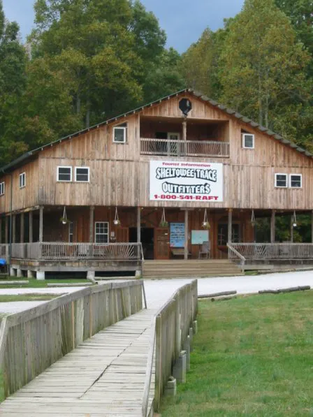 Falls Creek Cabins and Campgrounds Picture 3