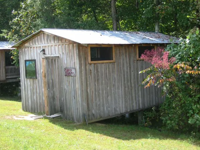 Falls Creek Cabins and Campgrounds Picture 4