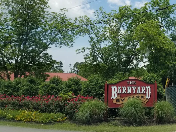 Barnyard RV Park Picture 3
