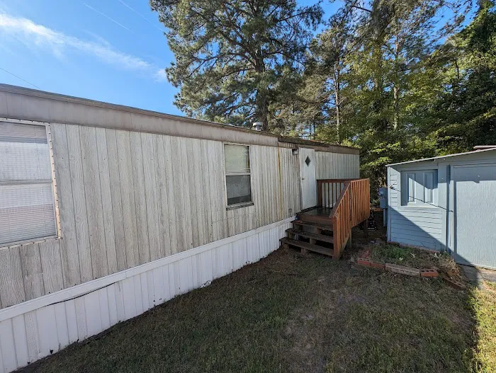 Lakewood Mobile Home Estates Picture 4