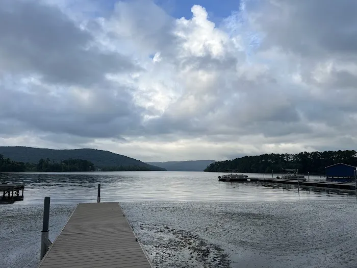 Windemere Cove Picture 5