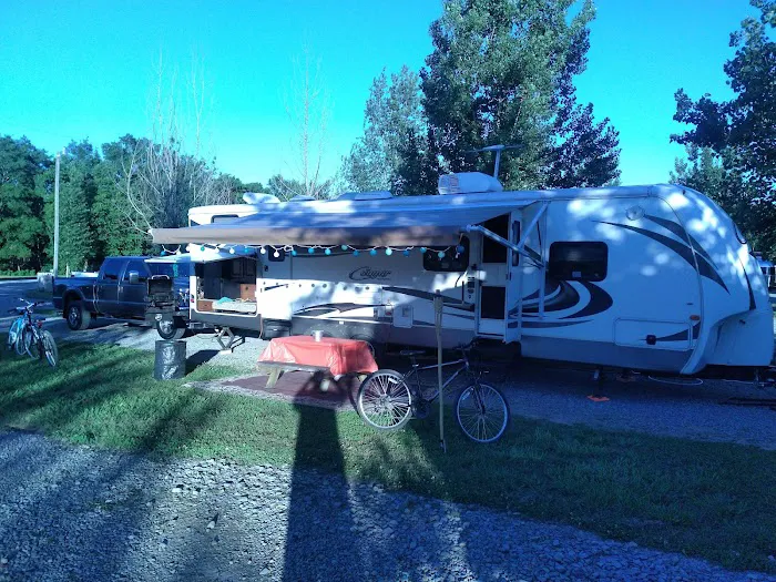 RV Park foothills near eric Picture 3