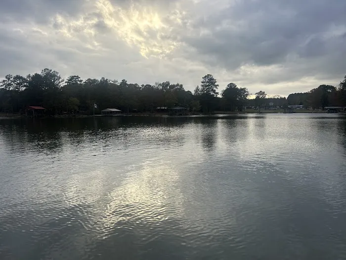The Cove at Riverside RV Park Picture 2