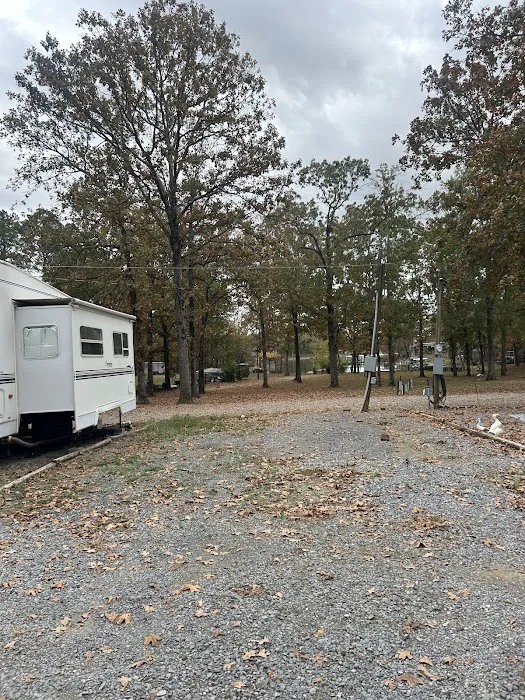 The Cove at Riverside RV Park Picture 3