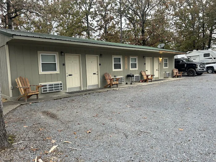 The Cove at Riverside RV Park Picture 4