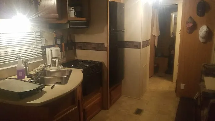 Big Oak RV Park Picture 7