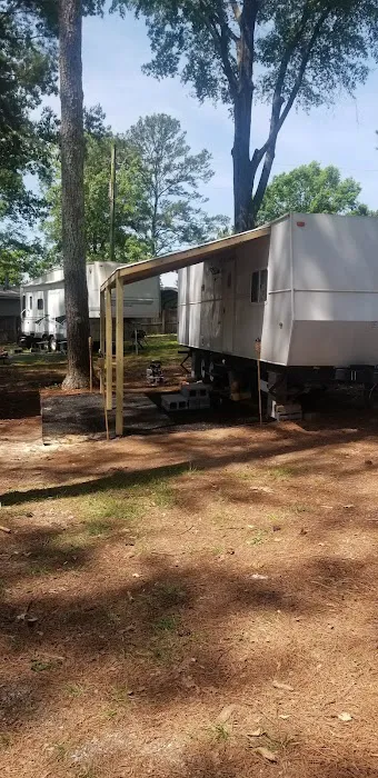 Lee's Cove RV Park Picture 10