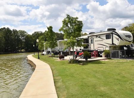 Curley's Cove RV Park