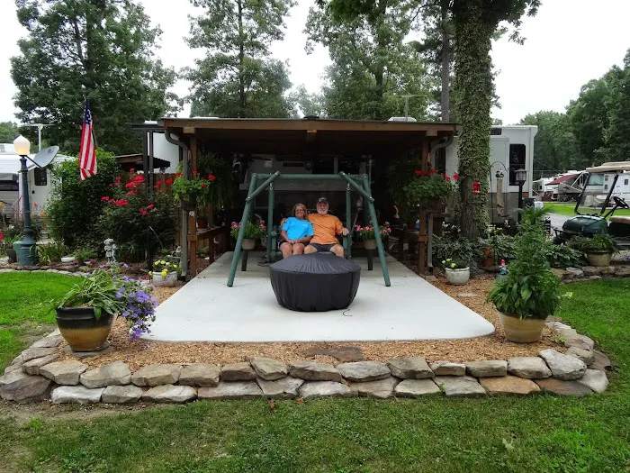 Curley's Cove RV Park Picture 5