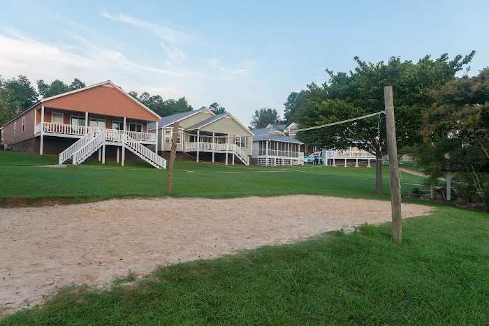 Great Escapes RV Resorts Chesnut Bay Picture 5