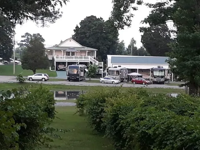 Joyland RV Park Picture 4