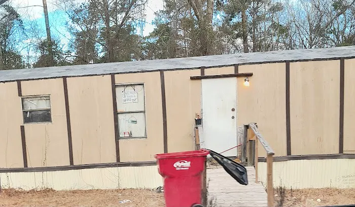 Emerald Mobile Home Park Picture 4
