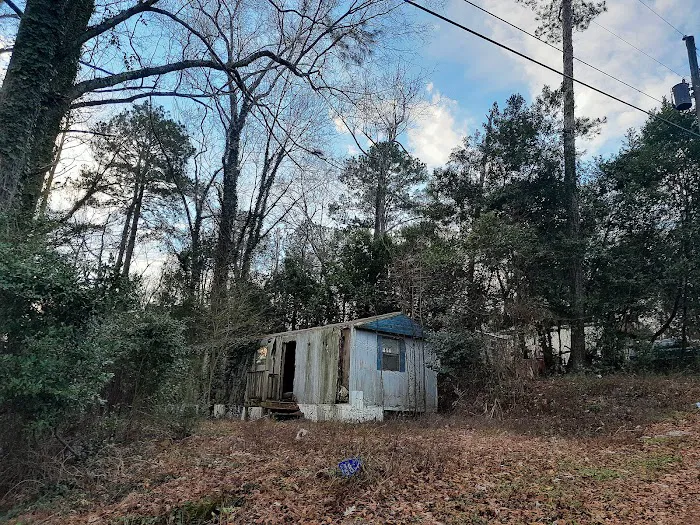Emerald Mobile Home Park Picture 3