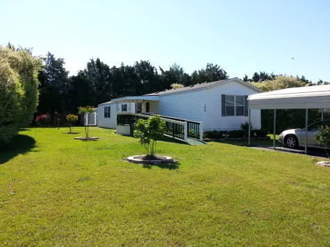 Kingsridge Mobile Home Park Picture 6