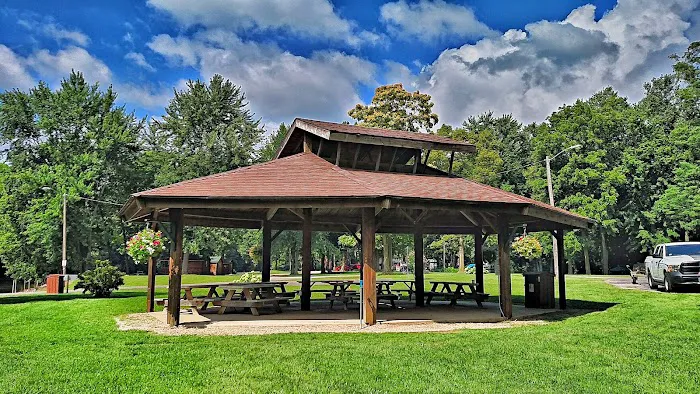 Shamrock Park Picture 7