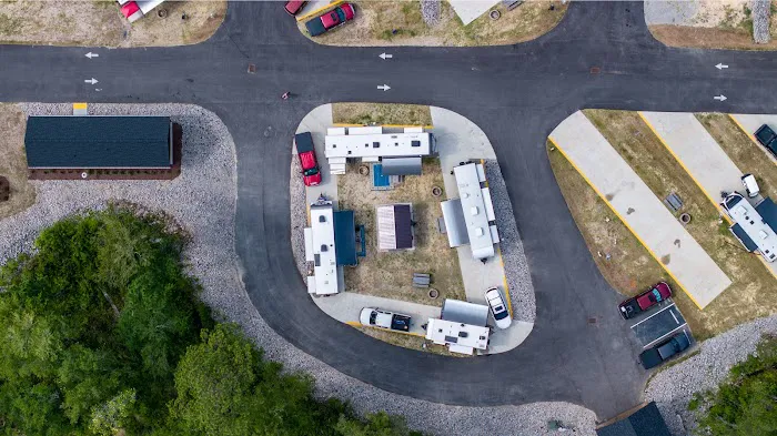Crooked Oaks RV Park Picture 1