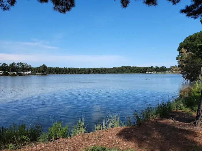 Crystal Lake Mobile Home Village Picture 3