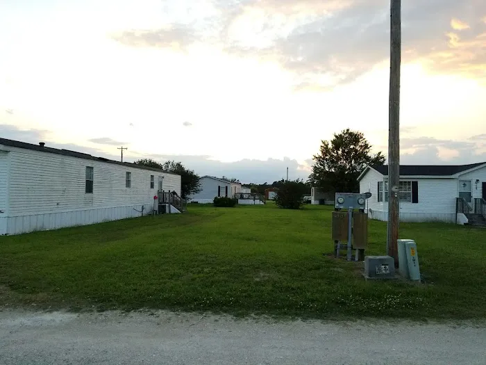 Saddlebrook Mobile Home Park Picture 4