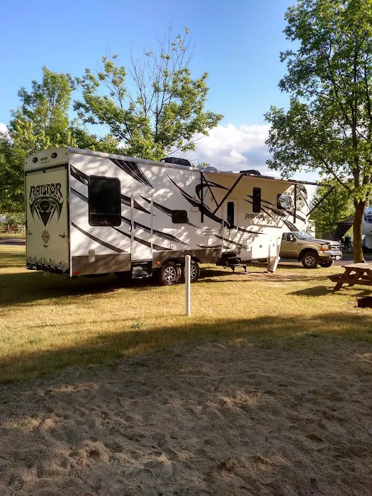 Cedar Springs RV Resort Picture 6