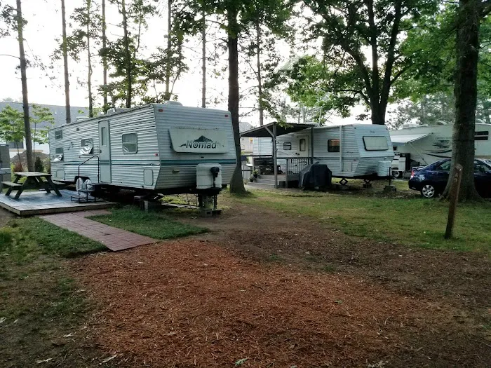 Bazan Baldwin Oaks Family Campground, LLC Picture 4