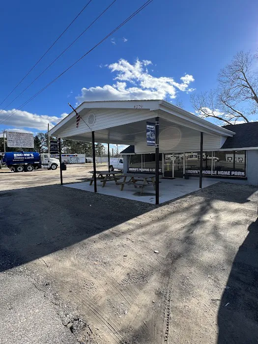 Brown's Mobile Home Park Picture 3