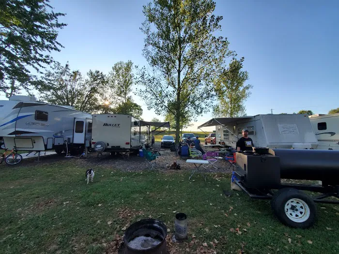 Lakeview Campground Picture 8