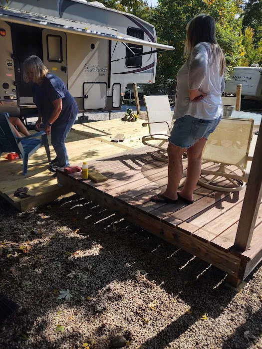 Dry Dock Campground & Storage Picture 7