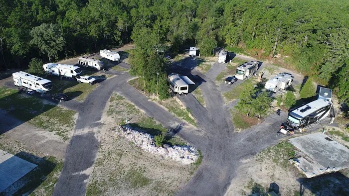 Big Rig Friendly RV Resort Picture 4