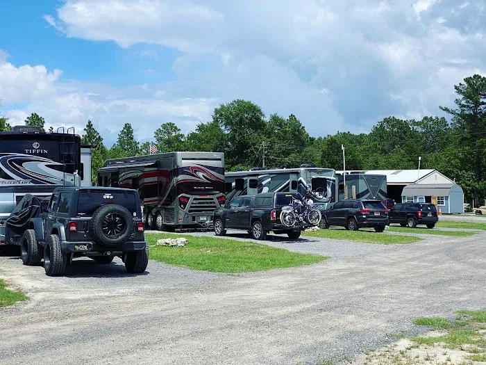 Big Rig Friendly RV Resort Picture 9
